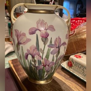 Antique Nippon Hand Painted Vase,  

Green M mark, Morimura Bros.